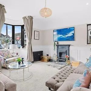  Holiday home Victorian Town House Central